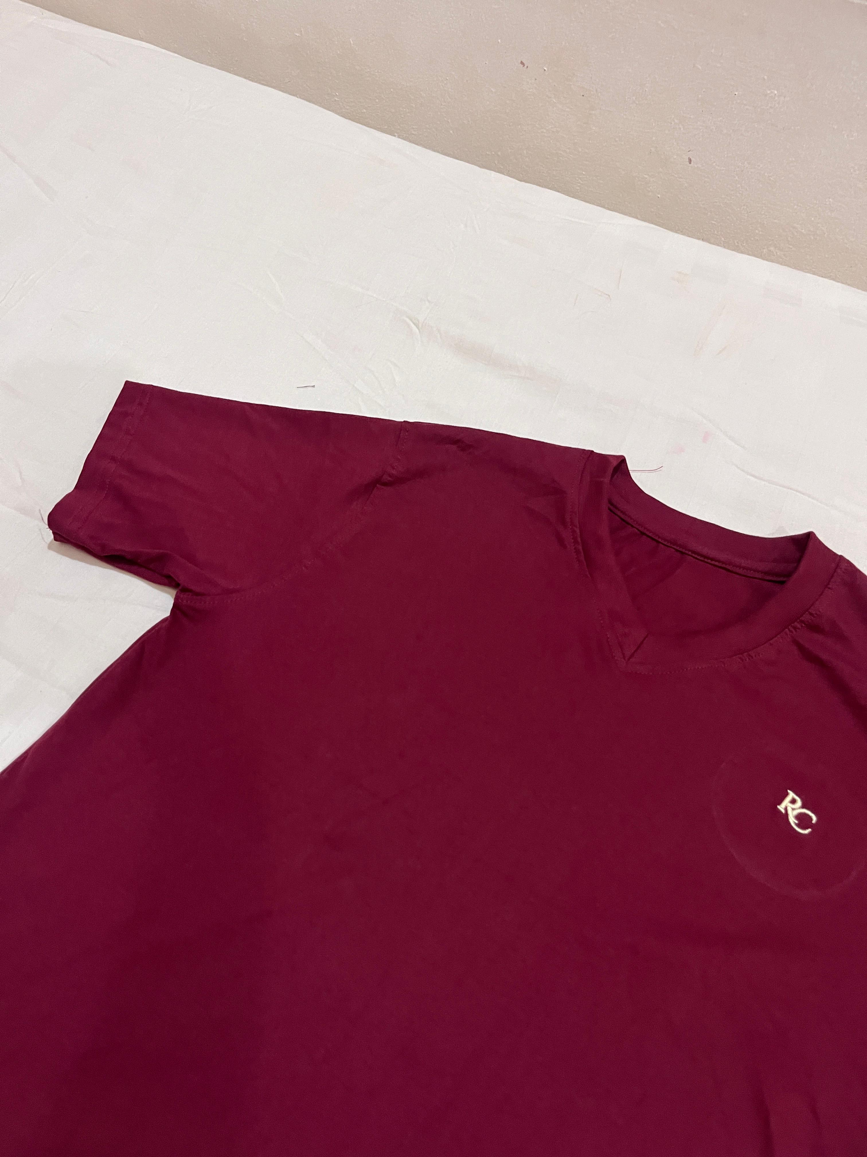 Premium Men Casual Maroon V Neck Tee For Everyday Minimalist Style
