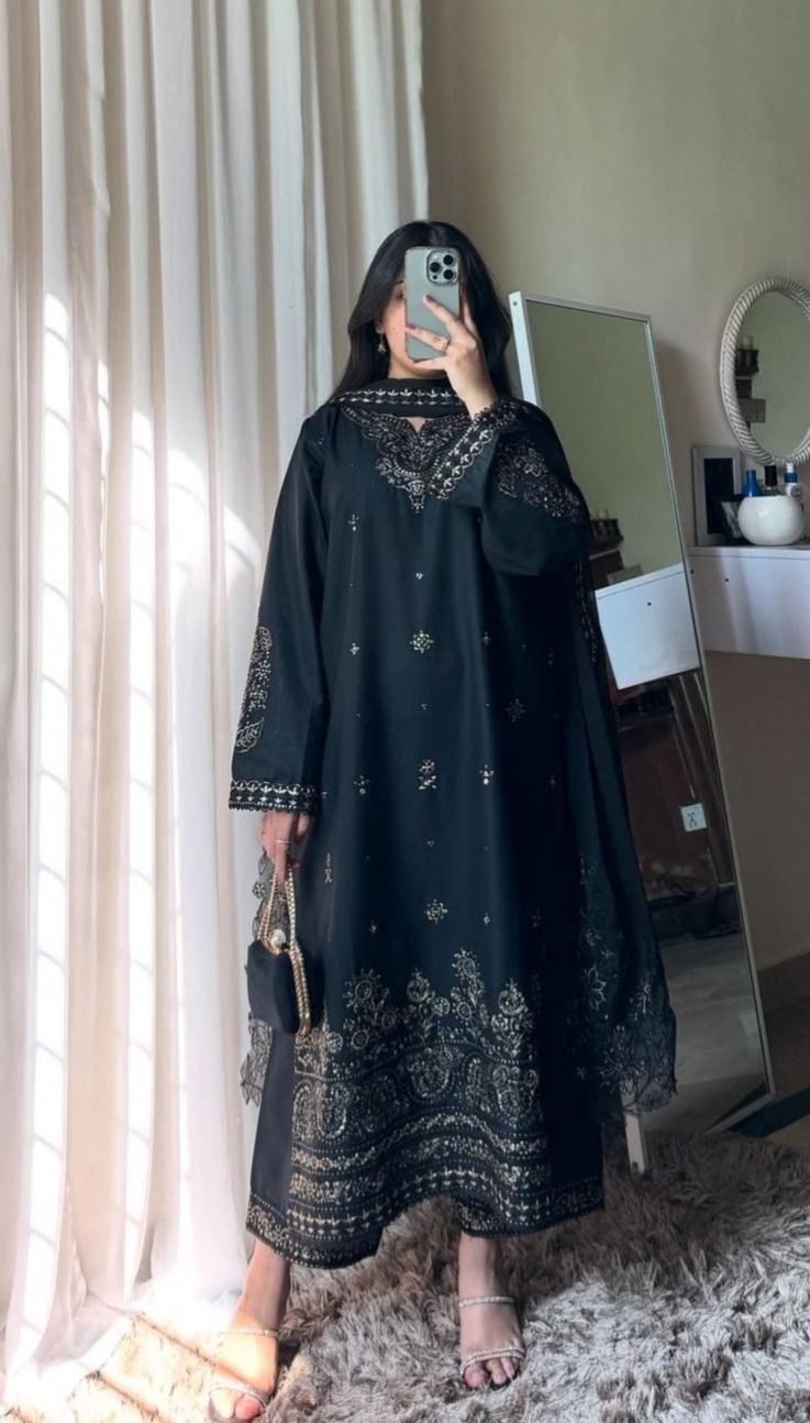 Elegant Black Embroidered Kurti Set With Matching Wide Leg Trousers