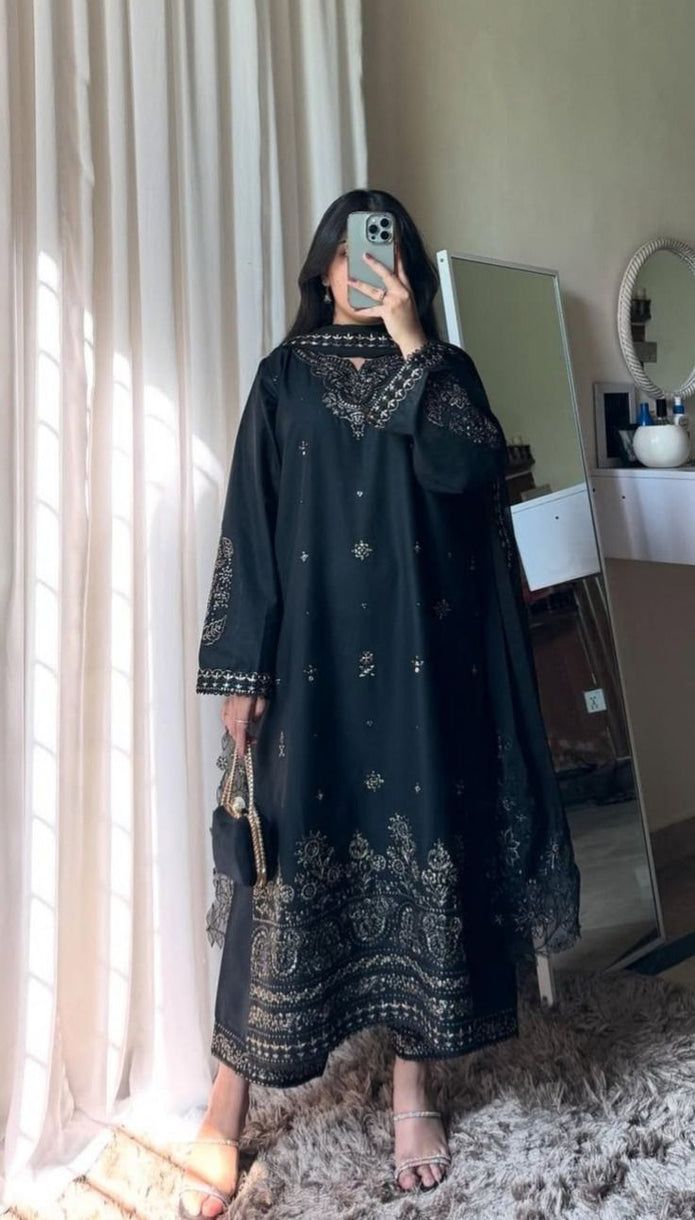 Elegant Black Embroidered Kurti Set With Matching Wide Leg Trousers