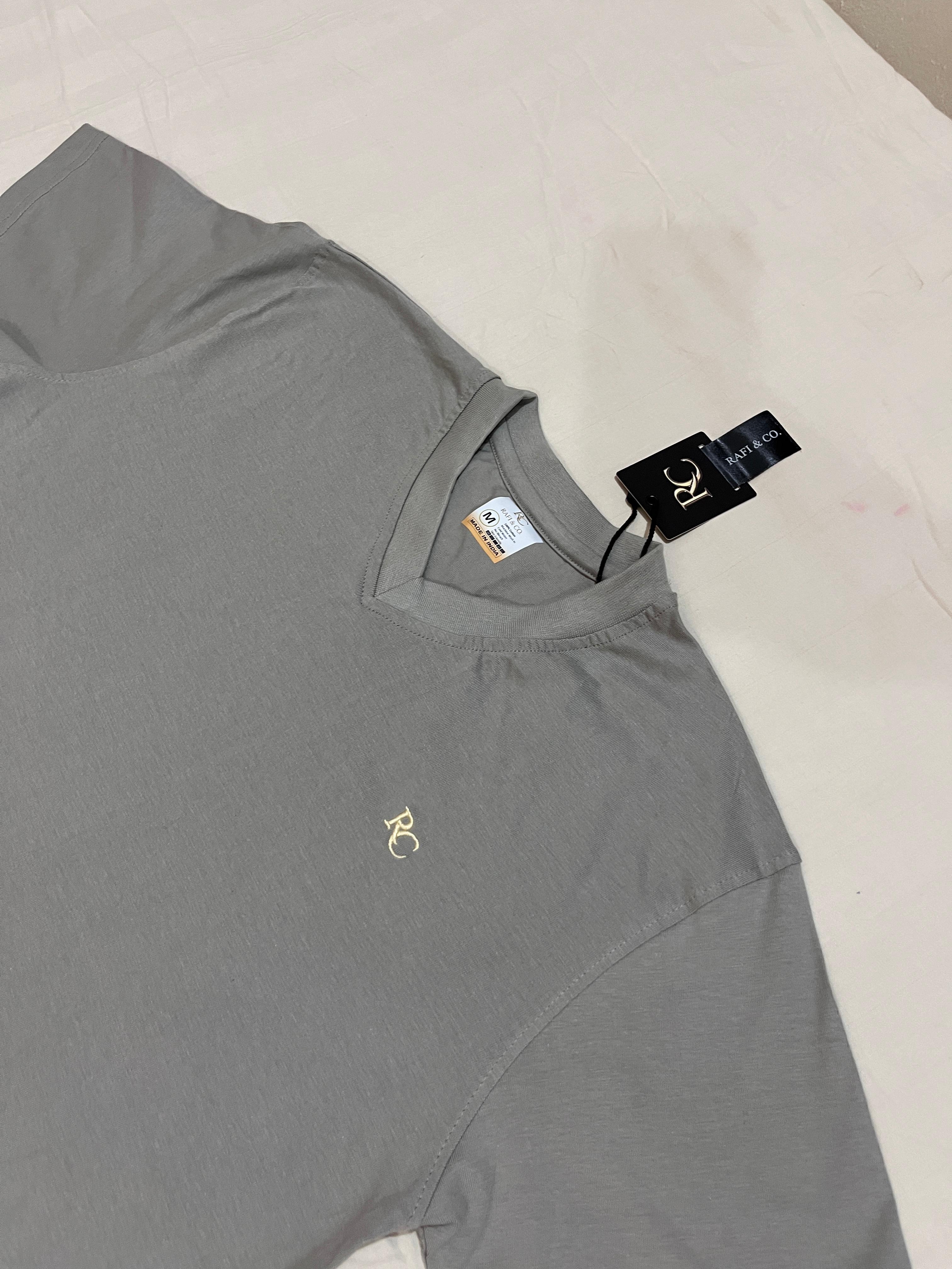 Premium Men Casual Grey V Neck Tee For Everyday Minimalist Style