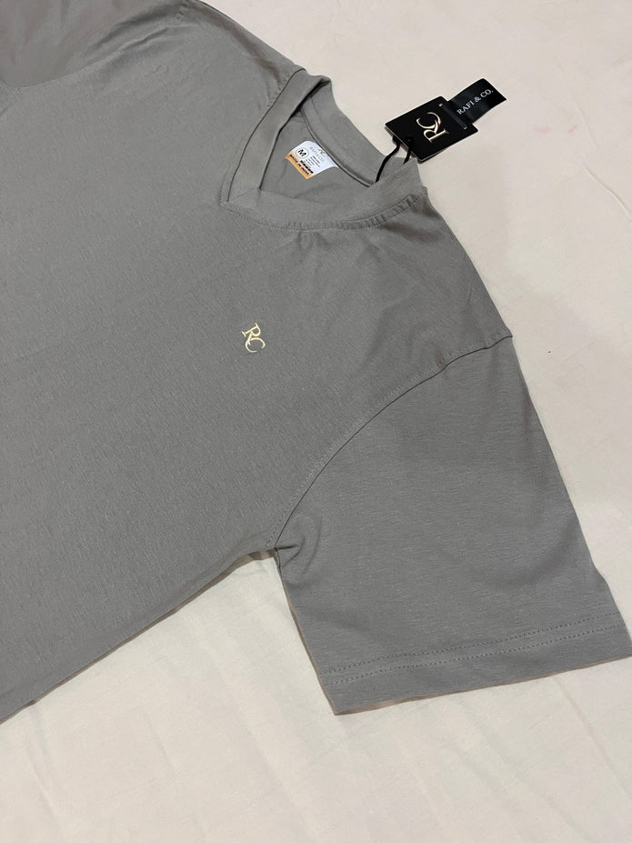 Premium Men Casual Grey V Neck Tee For Everyday Minimalist Style