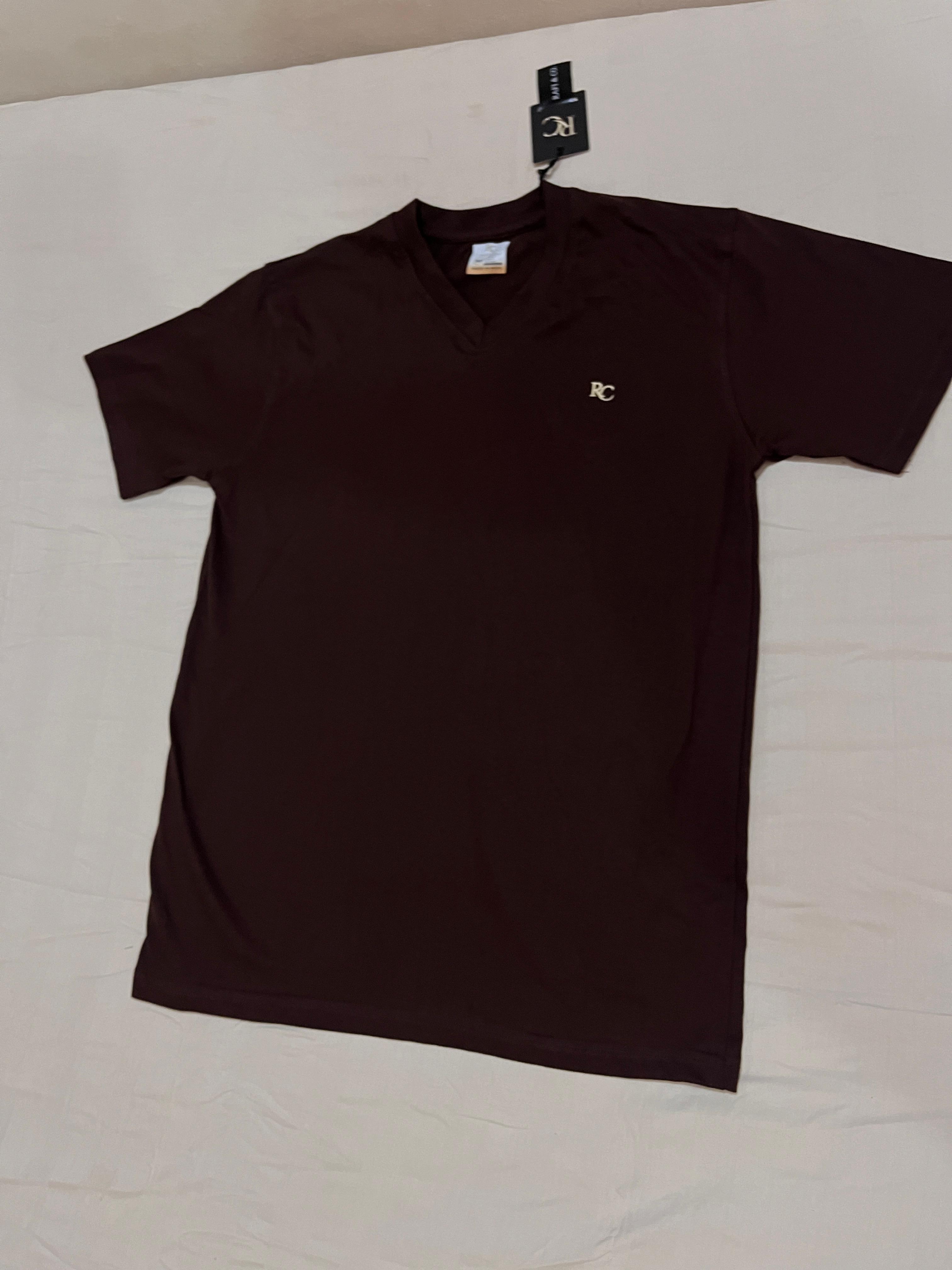 Premium Men Casual Brown V Neck Tee For Everyday Minimalist Style